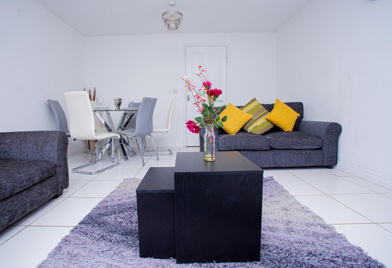 Turners Gardens Villa Northampton Eksteriør bilde