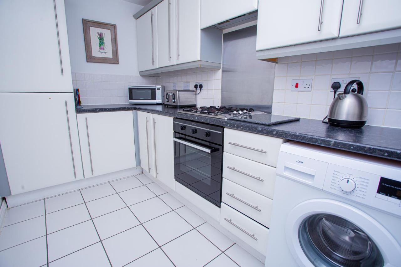 Turners Gardens Villa Northampton Eksteriør bilde