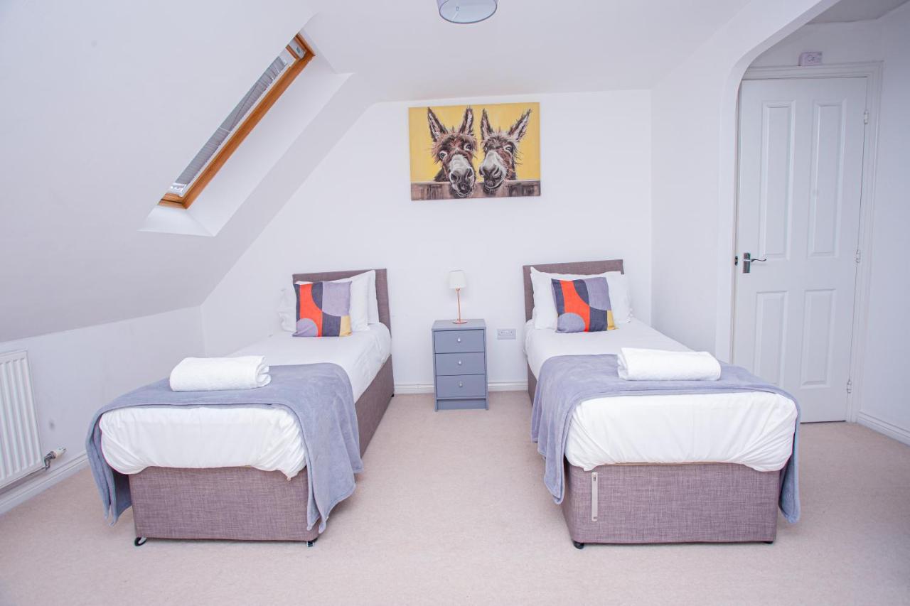 Turners Gardens Villa Northampton Eksteriør bilde