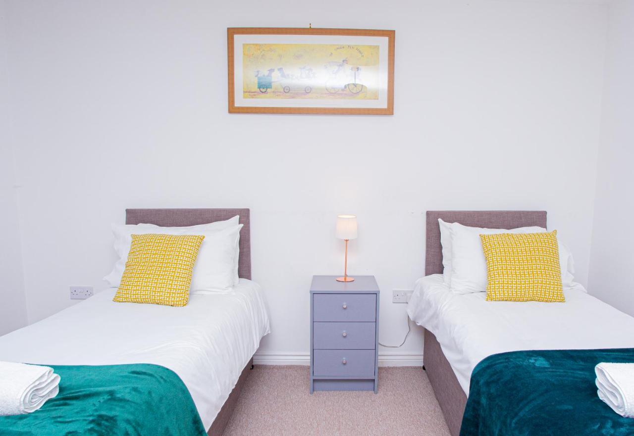 Turners Gardens Villa Northampton Eksteriør bilde