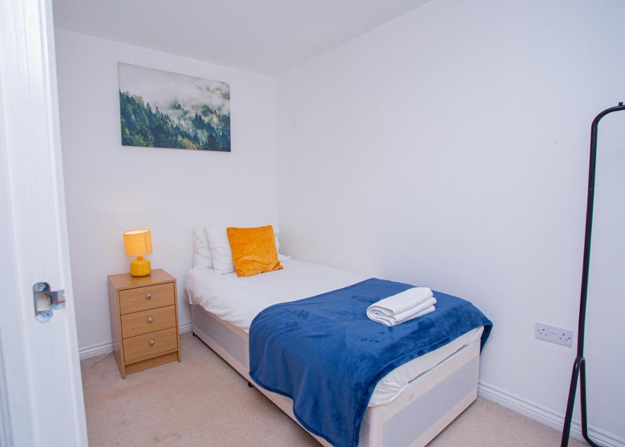 Turners Gardens Villa Northampton Eksteriør bilde