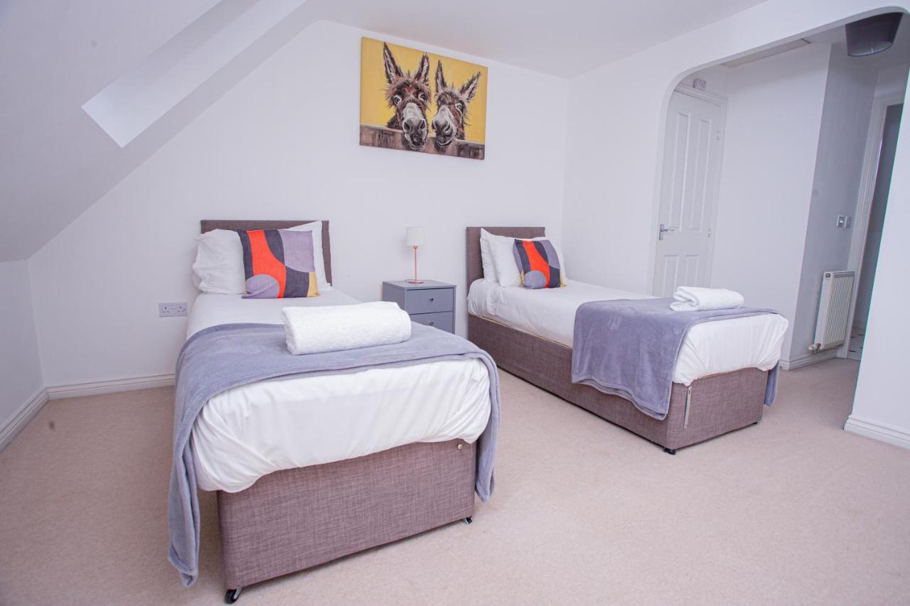 Turners Gardens Villa Northampton Eksteriør bilde